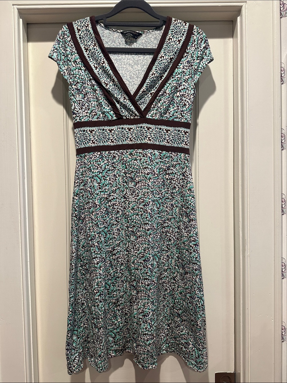 BCBGMaxAzria Mint Floral V‑Neck Midi Dress with Brown Trim